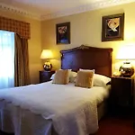 Foley's Townhouse 4*