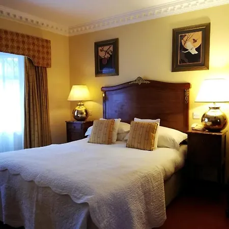 Foley's Townhouse 4*