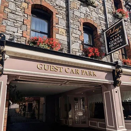 Foley's Townhouse 4*