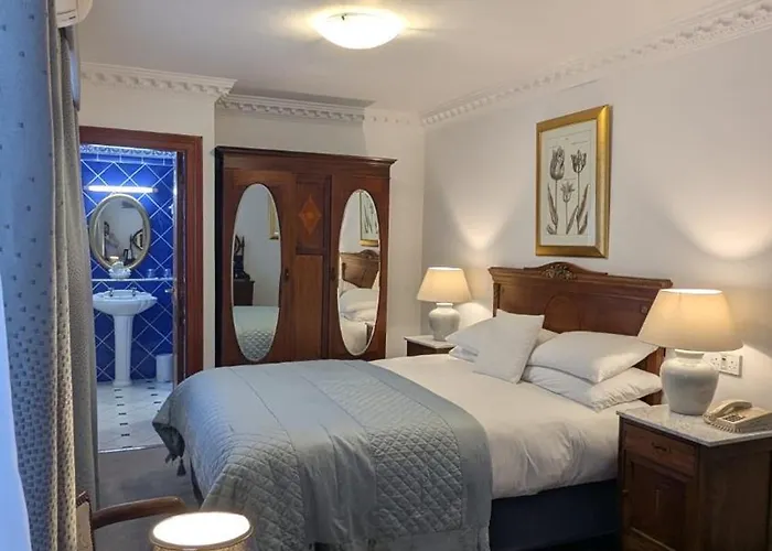 Foley's Townhouse Πανσιόν 4*