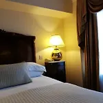 招待所 基拉尼弗雷联排别墅旅馆 4*