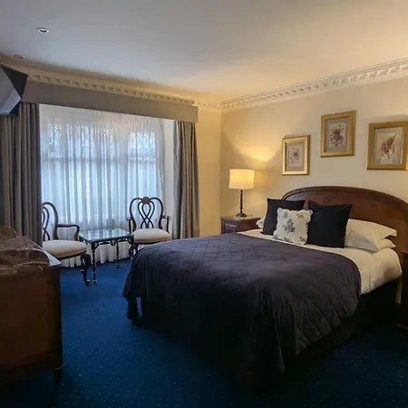 Гостевой дом Foley's Townhouse