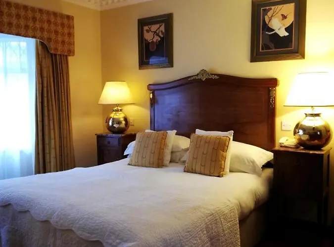 Foley's Townhouse 4*