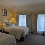 Foley's Townhouse Guest house 4*