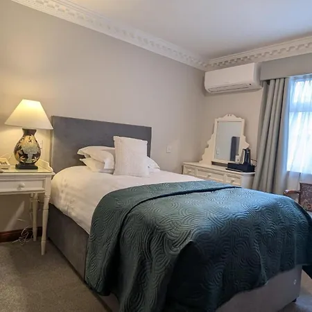 Konukevi Foley's Townhouse Killarney